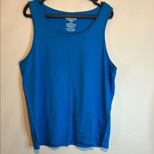 Blue Sleeveless Tank Top with Classic Style